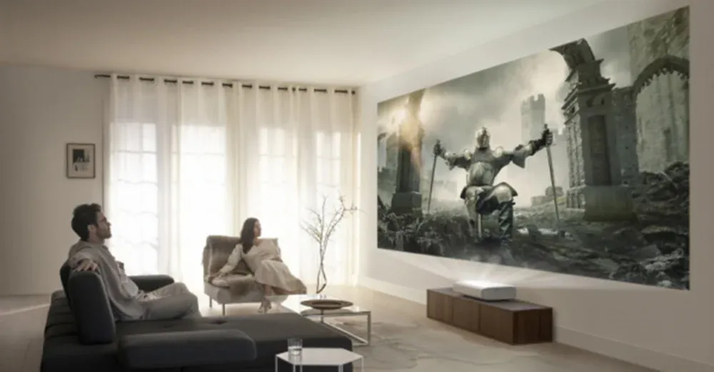 Samsung’s 4K HDR10 + Proximity Projector